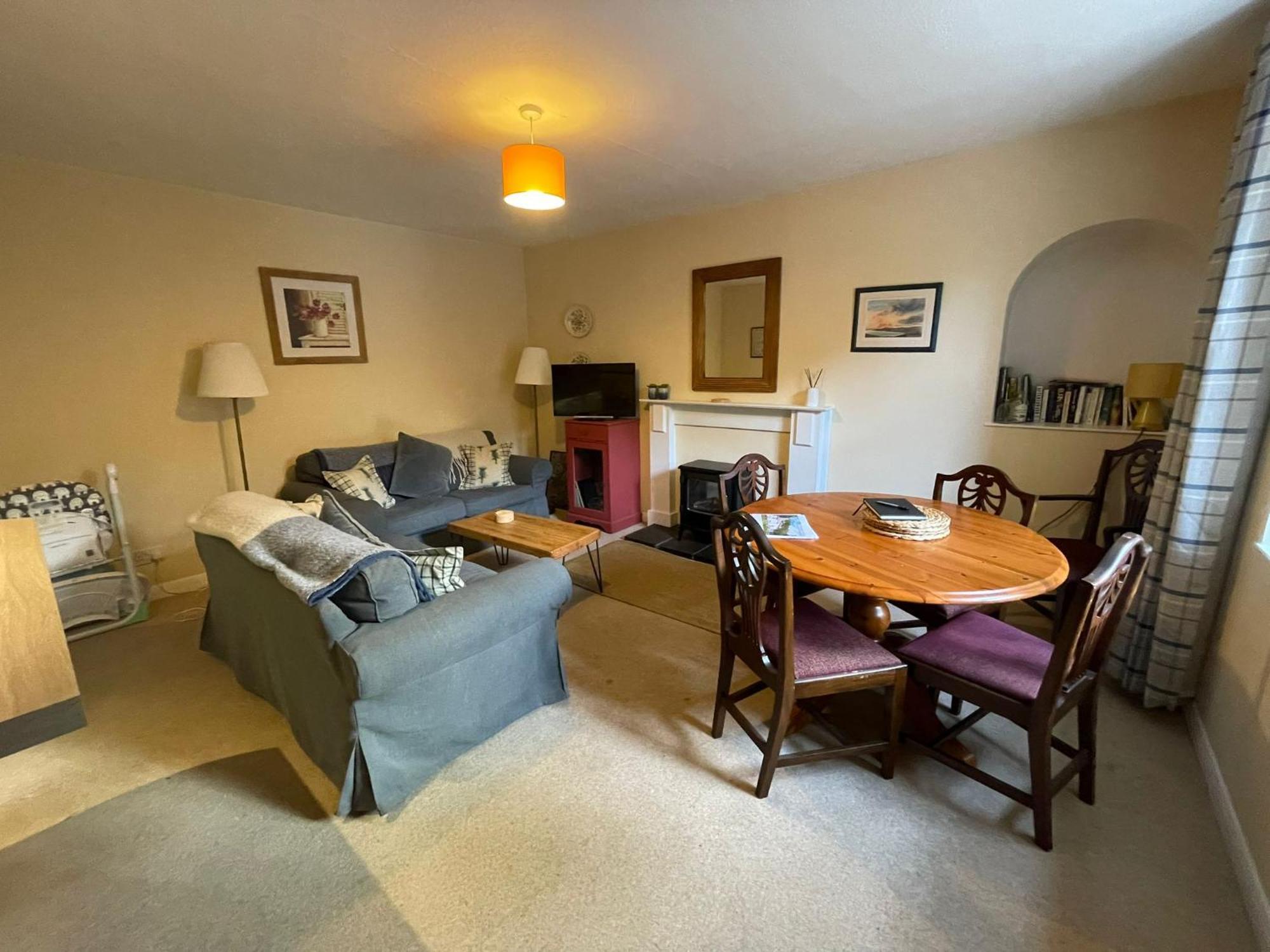 The Fiddichside Inn Aberlour Buitenkant foto